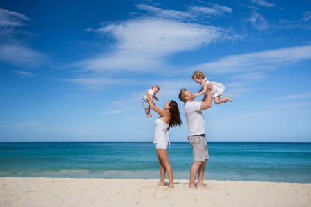 11 Oahu Hawaii family and childrens' beach photography