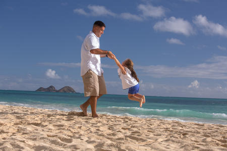 185 Oahu Hawaii family and childrens' beach photography