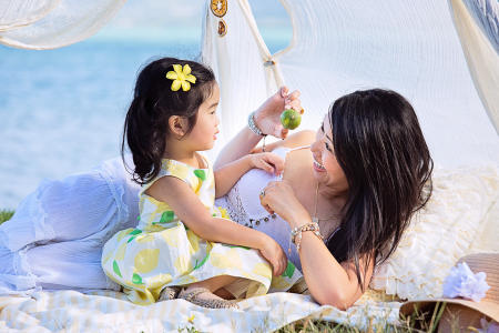 125 Oahu Hawaii mother and daughter photography