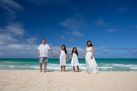 56 Oahu Hawaii family and childrens' beach photography