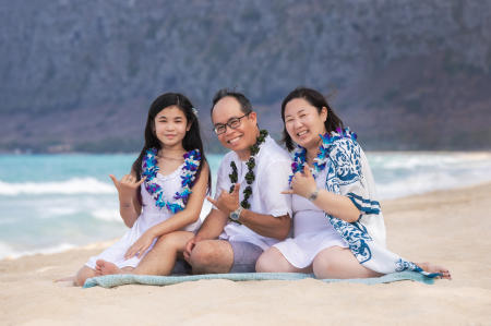 22 Oahu Hawaii family and childrens' beach photography