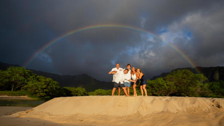 16 Oahu Hawaii family and childrens' beach photography